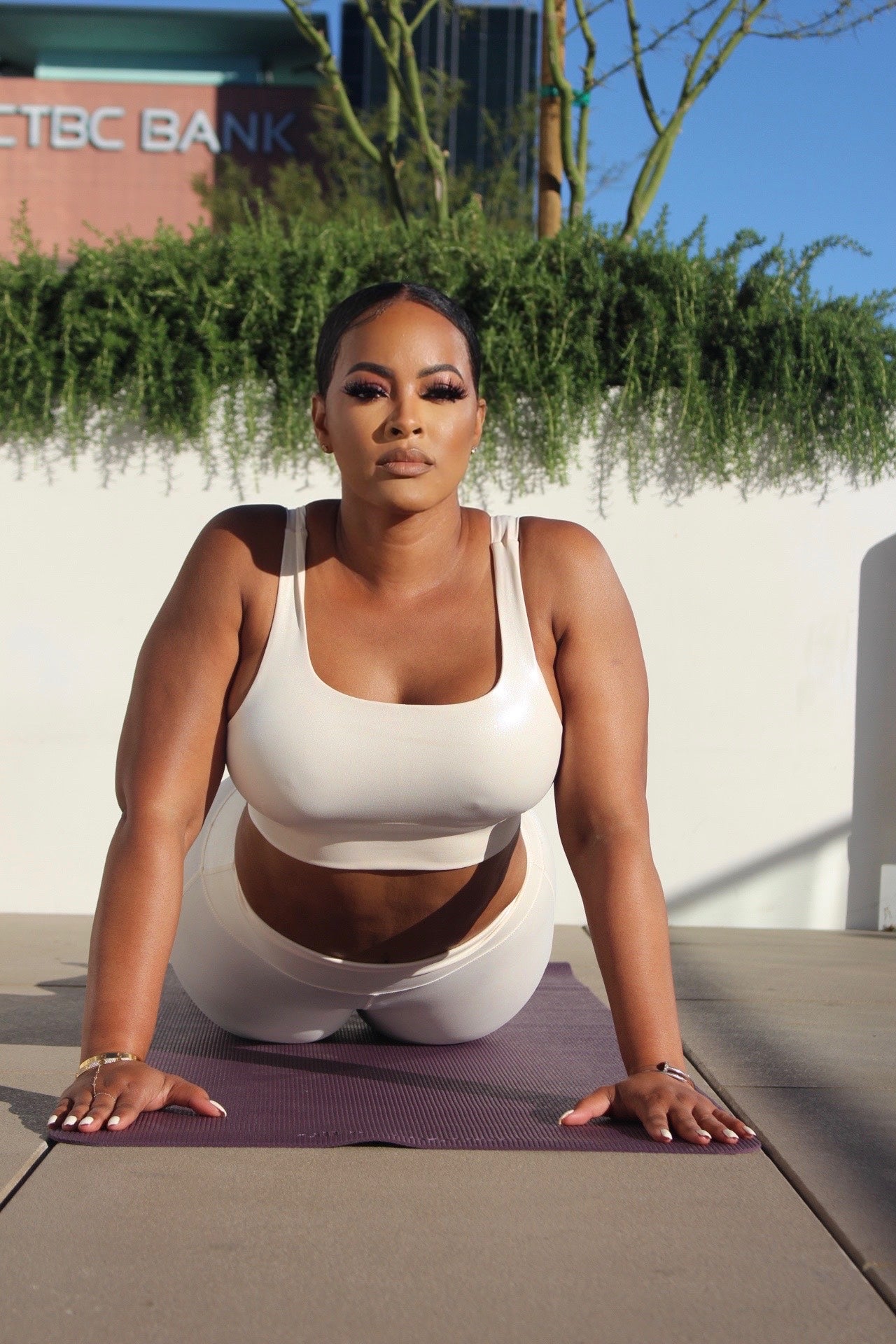 Ivory favor sports bra